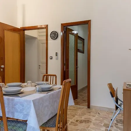 Vito 80 * Chiaramonte Gulfi
